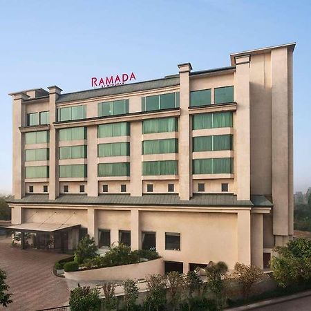 Hotel Ramada By Wyndham New Delhi Pitampura Zewnętrze zdjęcie