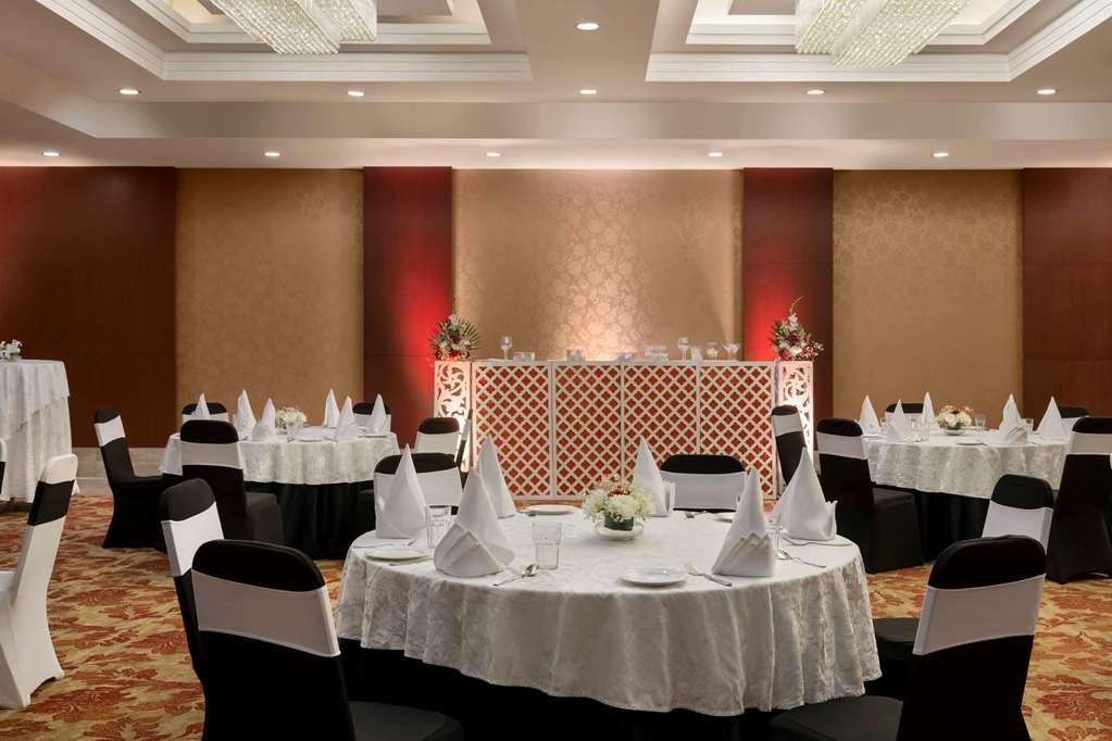 Hotel Ramada By Wyndham New Delhi Pitampura Udogodnienia zdjęcie
