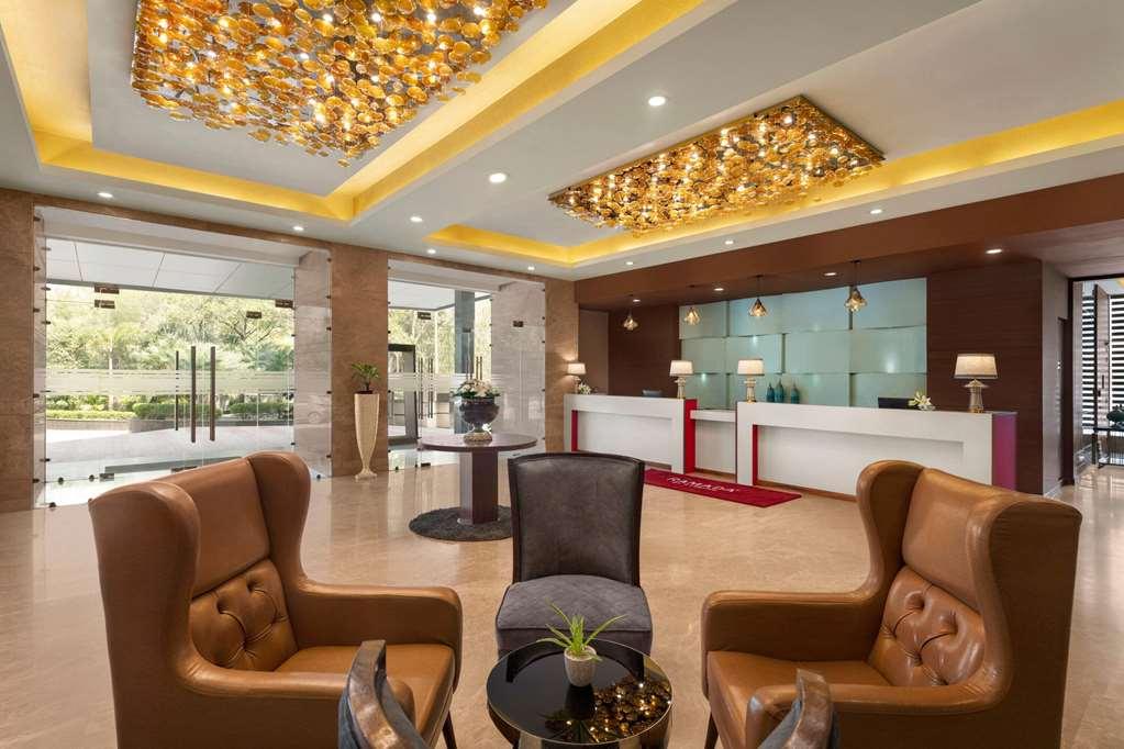 Hotel Ramada By Wyndham New Delhi Pitampura Wnętrze zdjęcie